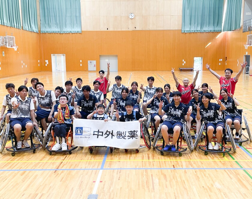 参加者の集合写真