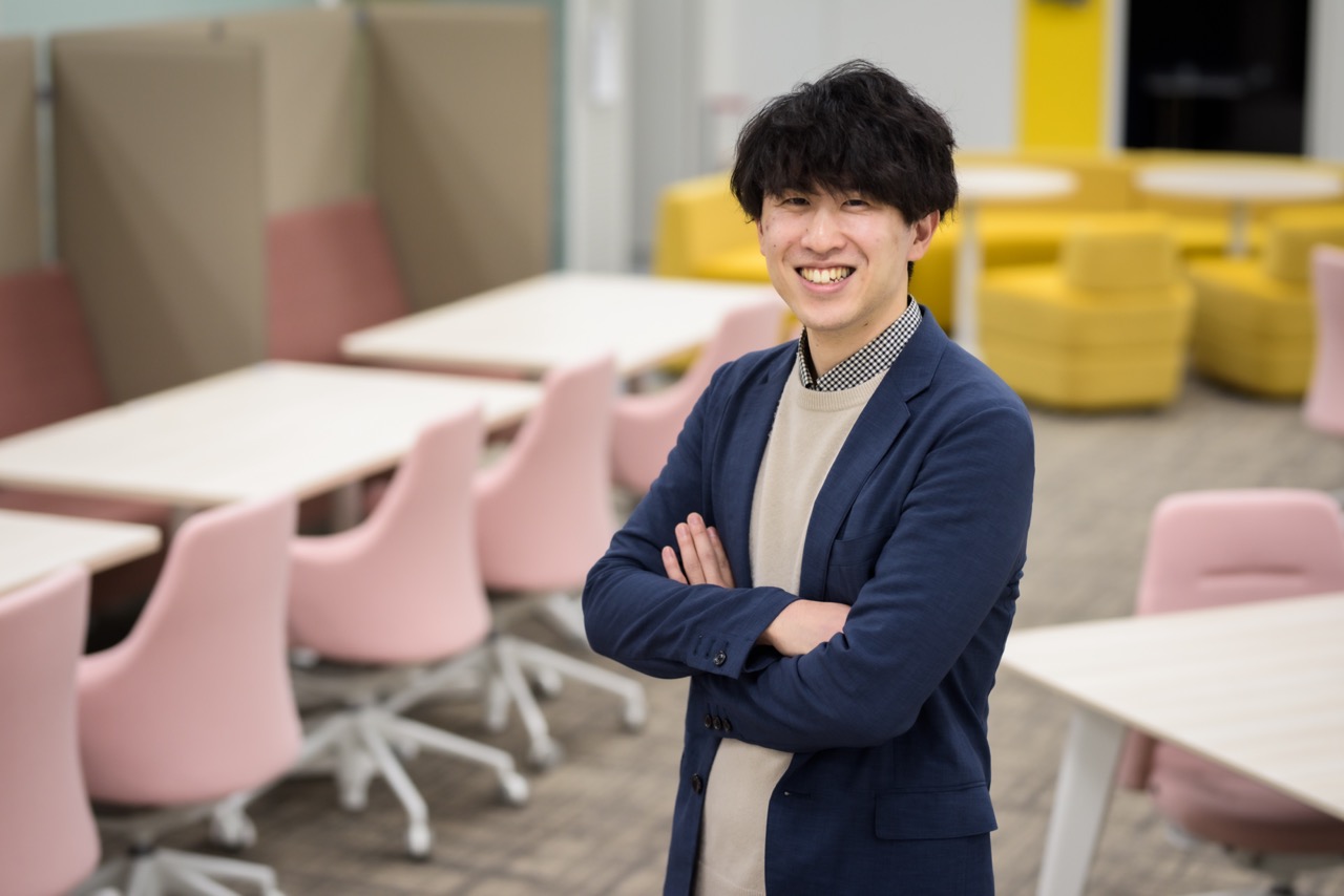 本インタビューに回答する社員