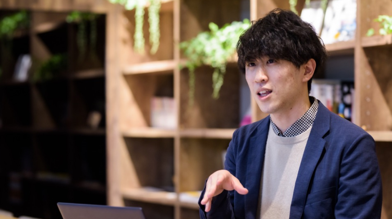 本インタビューに回答する社員